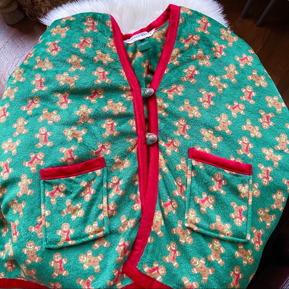 Jeffrey Banks Angel Wrap in Gingerbread print